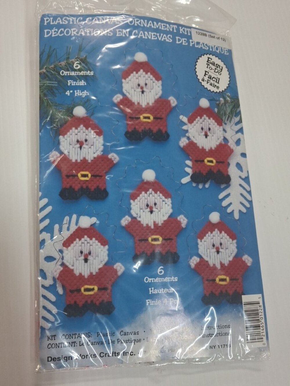 Design Works SANTA CLAUS Plastic Canvas 6 Ornaments Kit #1228 - Sealed